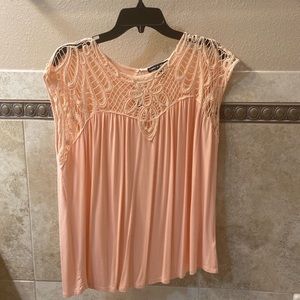 Womens Peach lace front sleeveless blouse